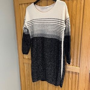 Athleta Women's Merino Wool Fireside Sweater Dress Black & Ivory